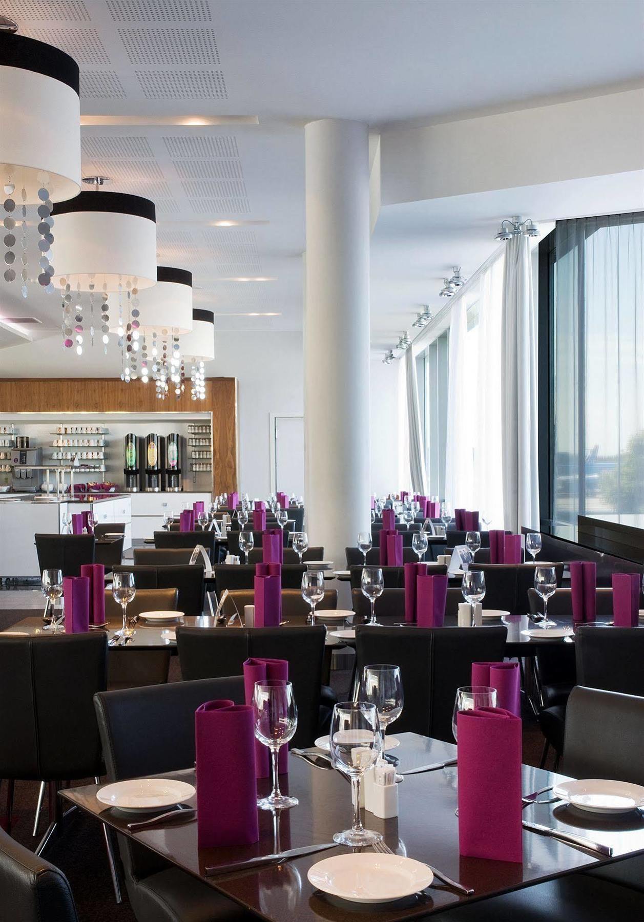 Clarion Hotel Bergen Airport Екстериор снимка